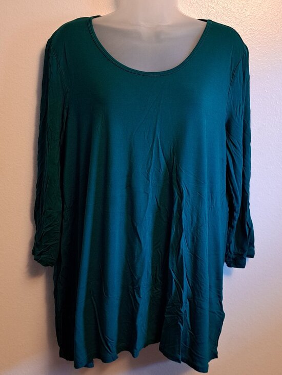 Lands' End Tops - Lands End 3/4 Sleeve Relaxed,Flowing Fit Crew Neck Shirt